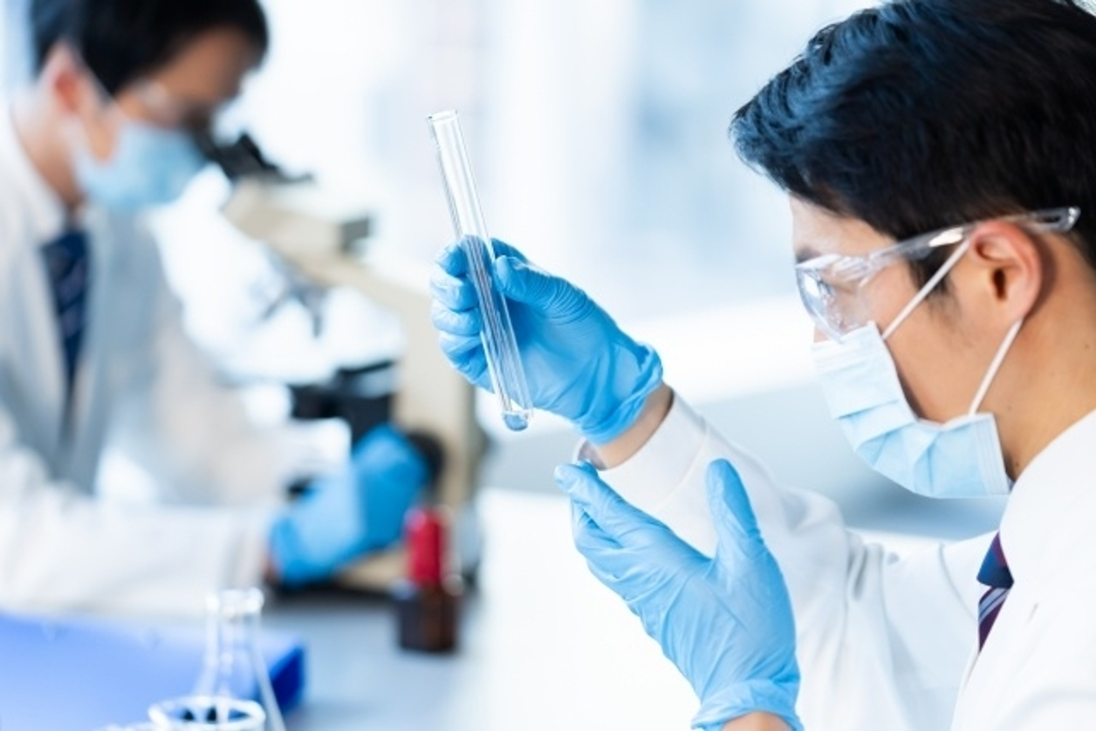 生物、化学系科目を重点的に学ぶ