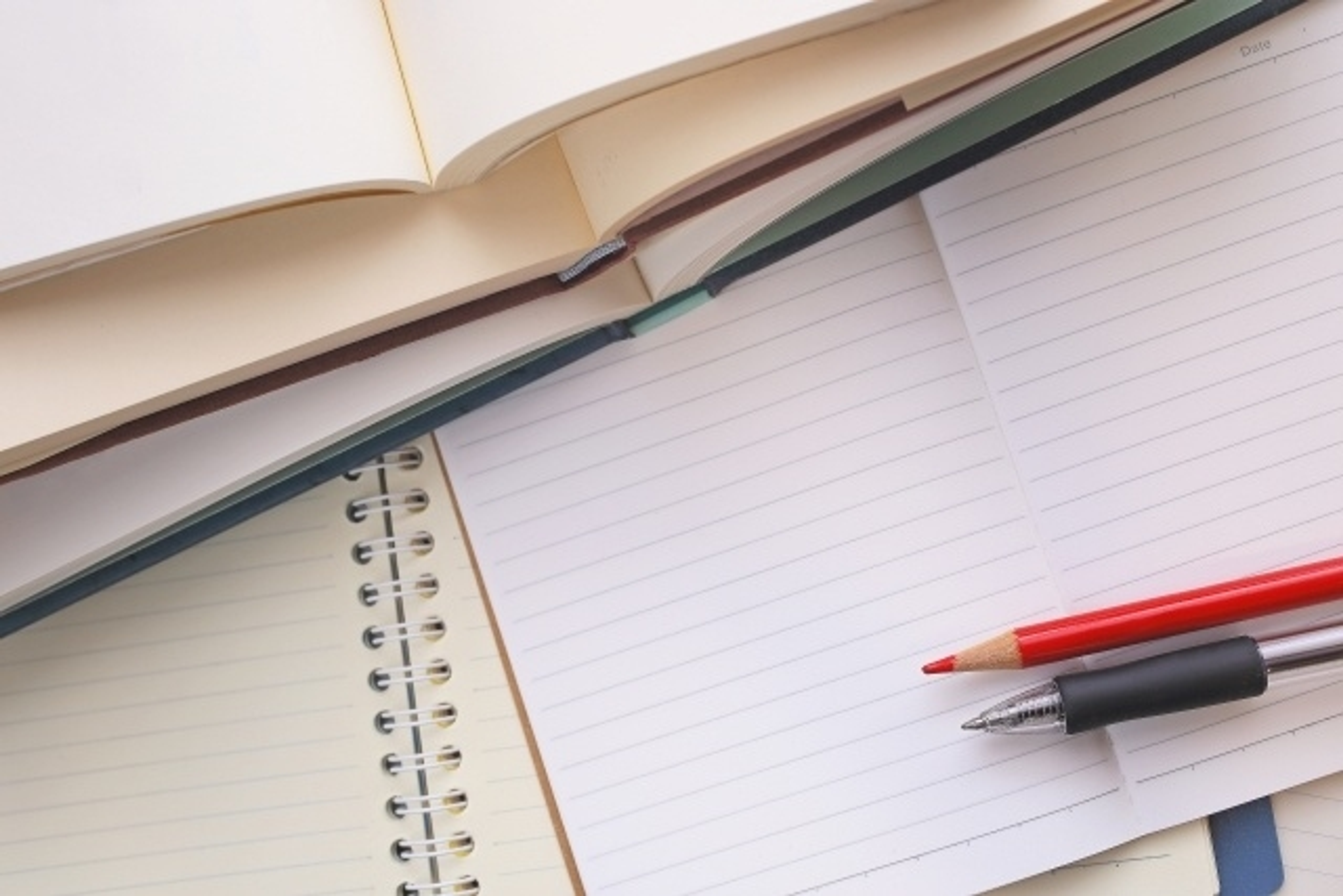 学生を親身に支え学生生活を充実させるために、さまざまなサポート制度を用意しています 学生を親身に支え学生生活を充実させるために、さまざまなサポート制度を用意しています