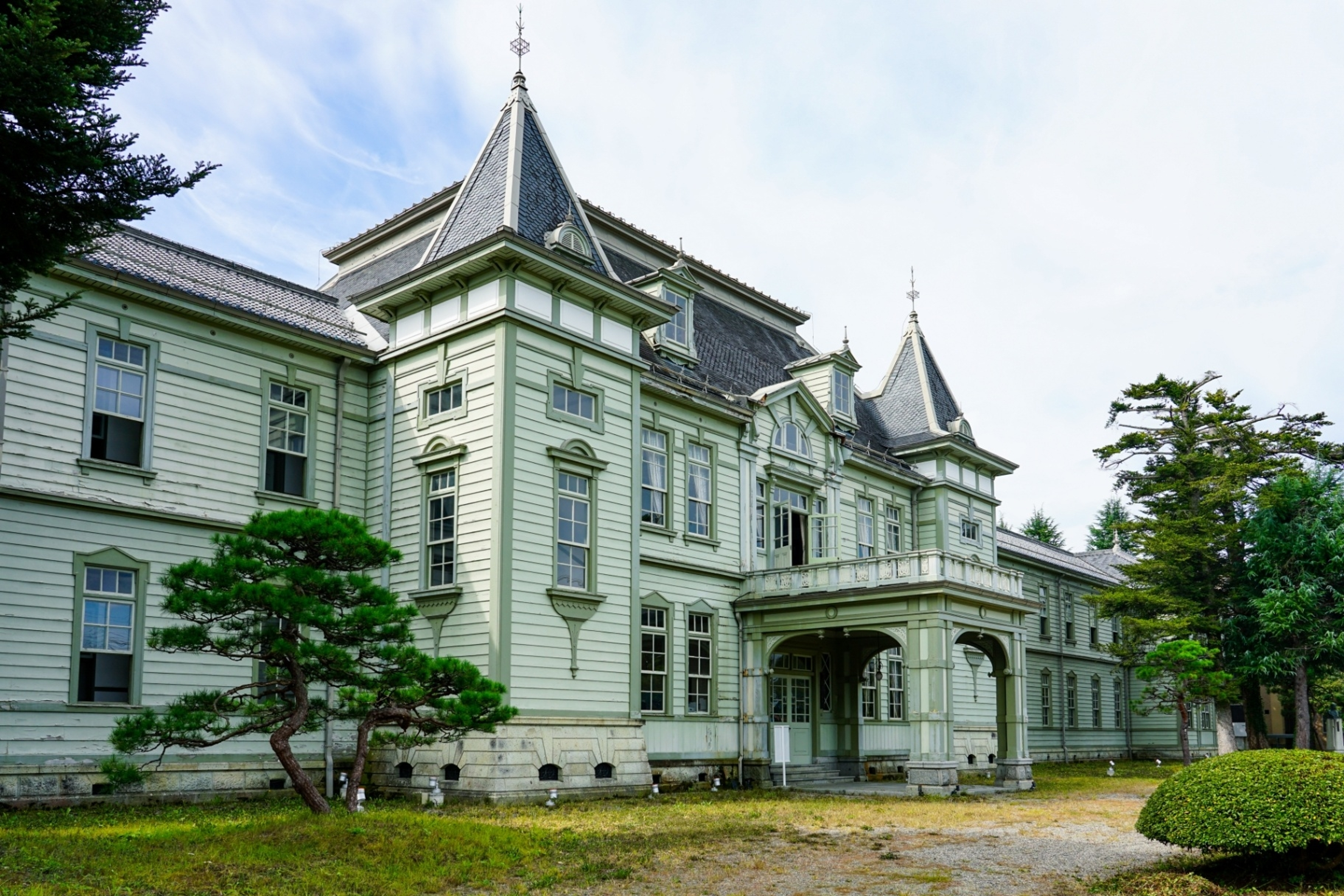 4キャンパス・6学部1学環を擁する総合大学 4キャンパス・6学部1学環を擁する総合大学