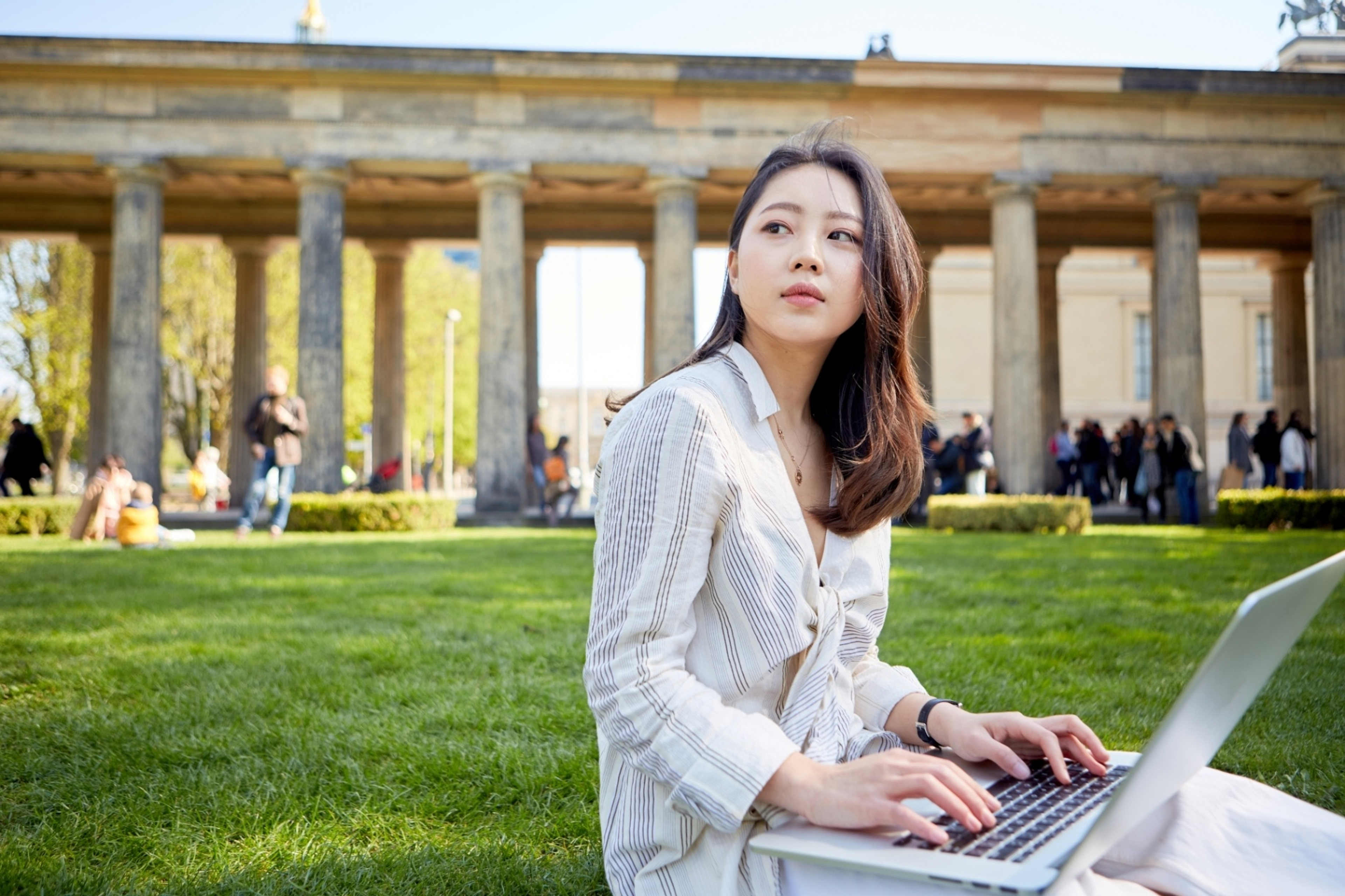 多彩な国際交流プログラム 多彩な国際交流プログラム