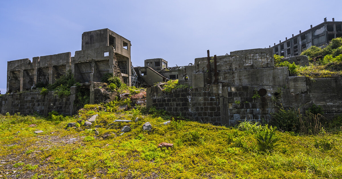 鉱山学部の基礎科目やカリキュラムの内容